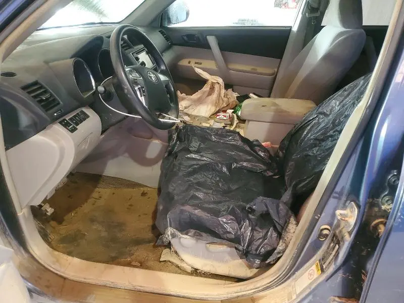 2013 TOYOTA HIGHLANDER BASE  