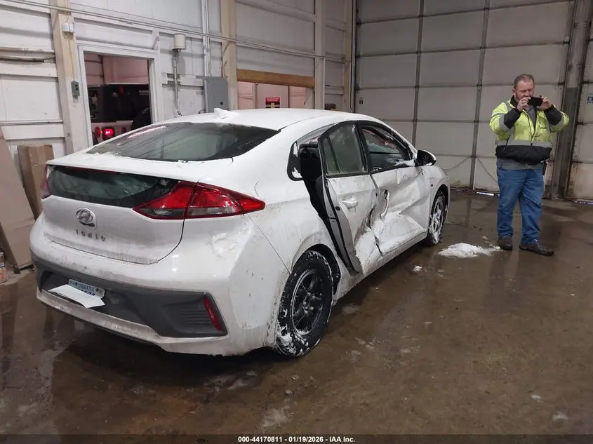 2020 HYUNDAI IONIQ HYBRID BLUE