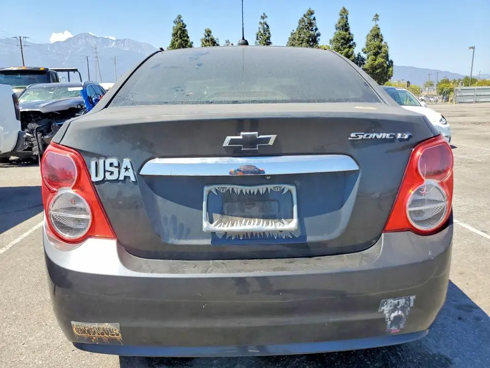 2015 CHEVROLET SONIC LT  