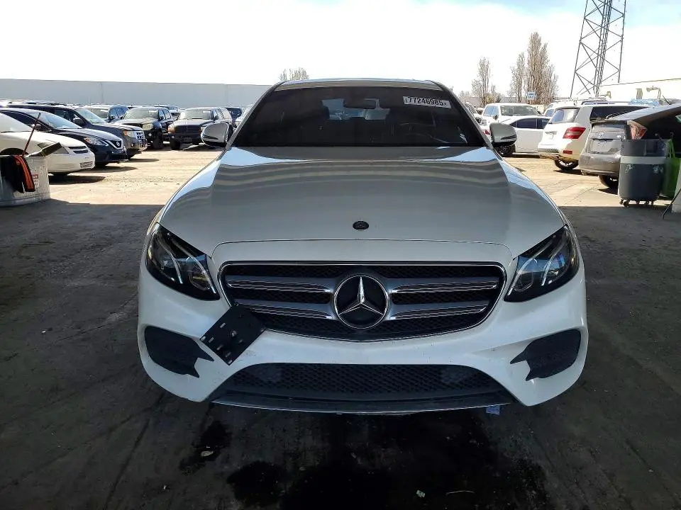 2017 MERCEDES-BENZ E 300  
