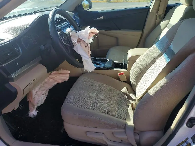2014 TOYOTA CAMRY L  