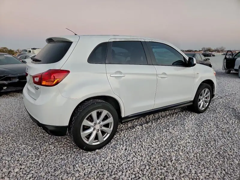 2015 MITSUBISHI OUTLANDER SPORT ES  