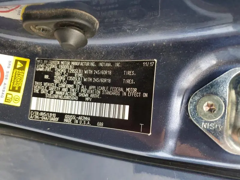 2018 TOYOTA HIGHLANDER XLE  