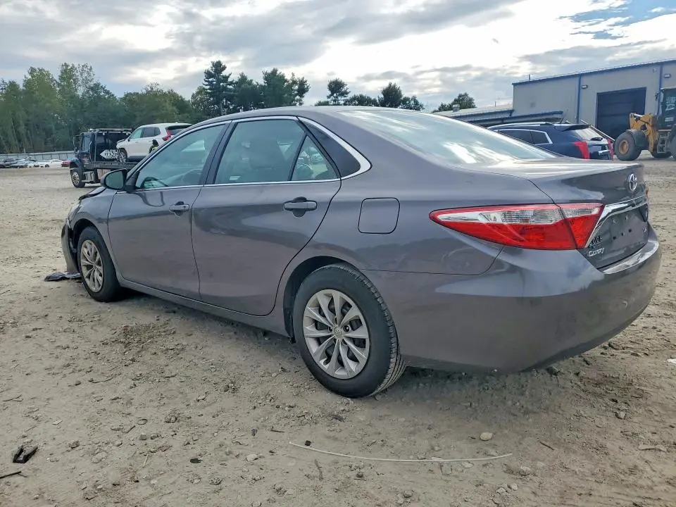 2017 TOYOTA CAMRY LE  