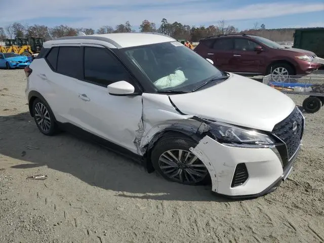 2023 NISSAN KICKS SV  