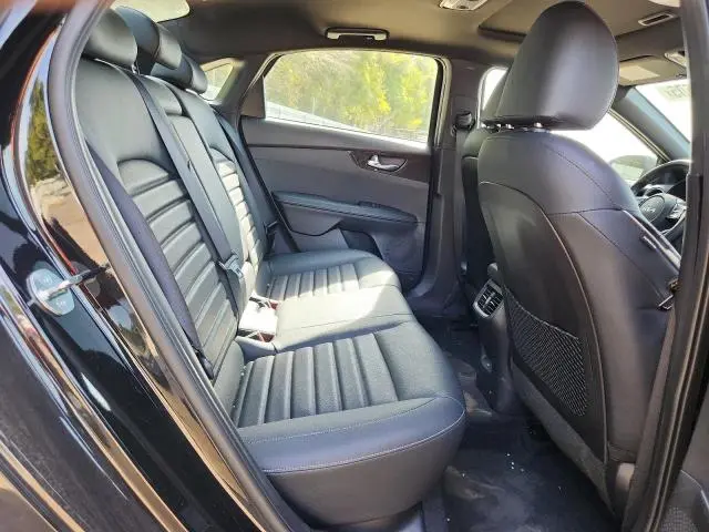 2023 KIA FORTE GT LINE  