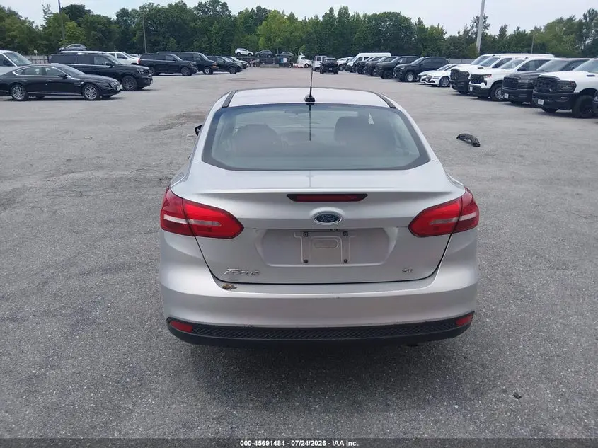 2017 FORD FOCUS SE