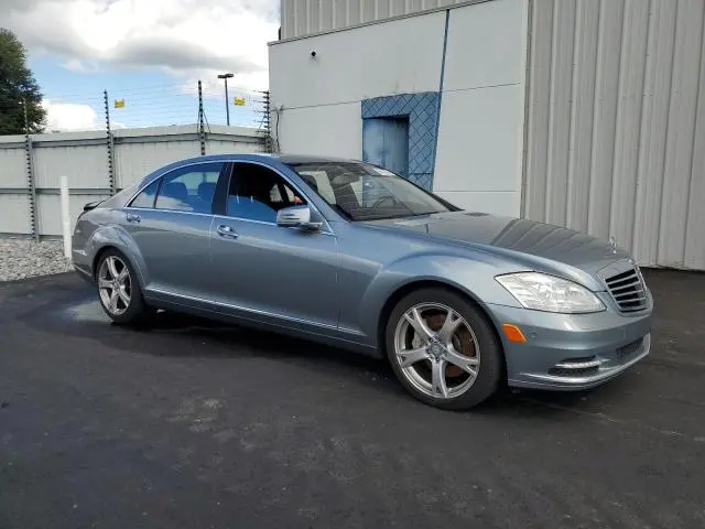 2013 MERCEDES-BENZ S 550  