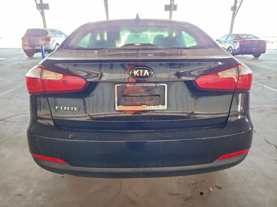 2016 KIA FORTE LX  