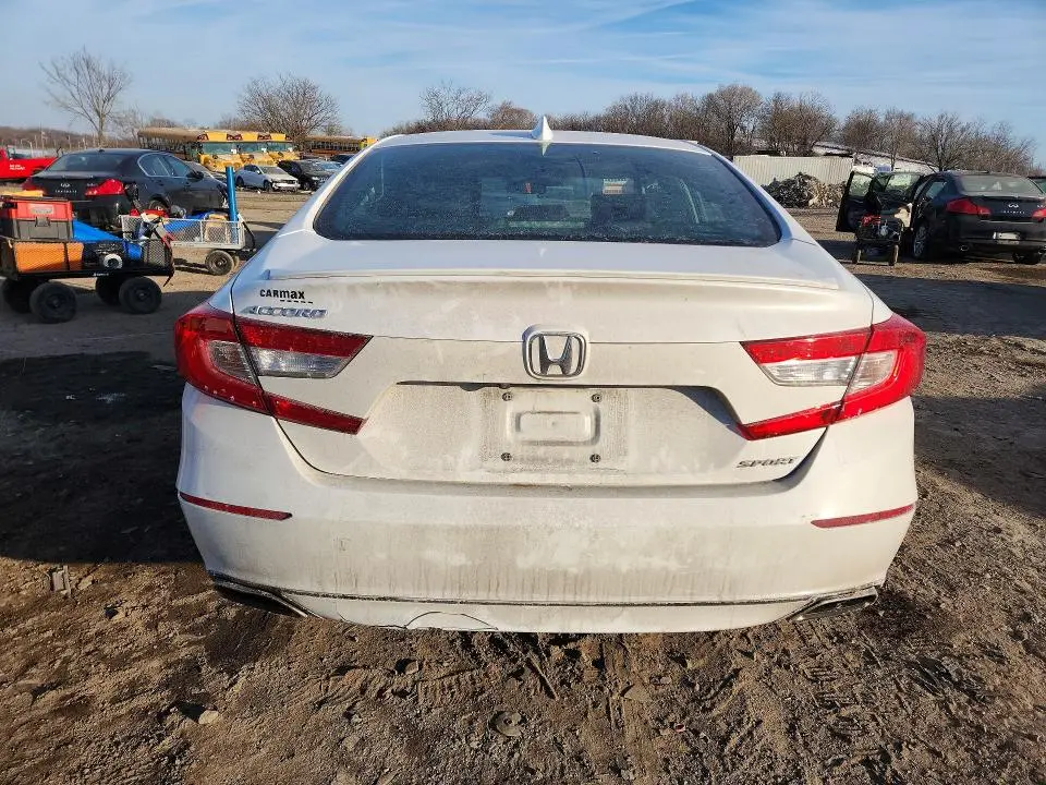 2018 HONDA ACCORD SPORT  