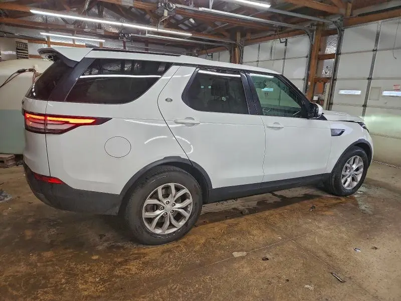 2020 LAND ROVER DISCOVERY SE  