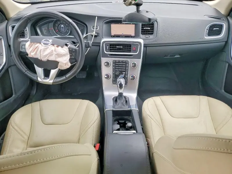 2018 VOLVO S60 DYNAMIC  