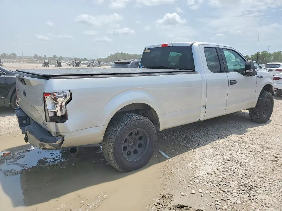 2016 FORD F150 SUPER CAB  