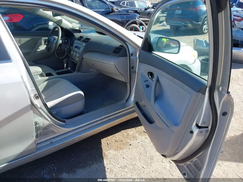 2010 TOYOTA CAMRY LE