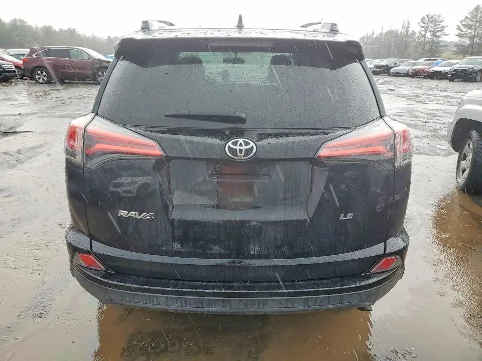 2016 TOYOTA RAV4 LE  