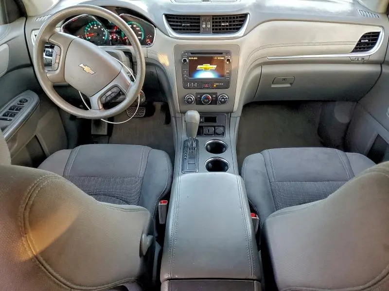 2016 CHEVROLET TRAVERSE LS  