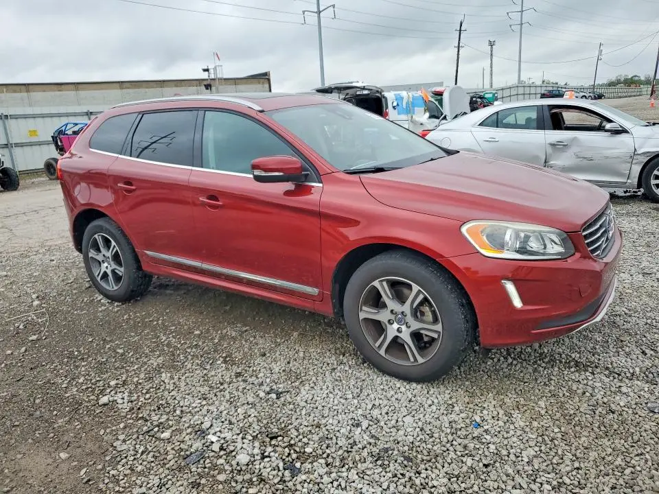 2015 VOLVO XC60 T6 PREMIER+  