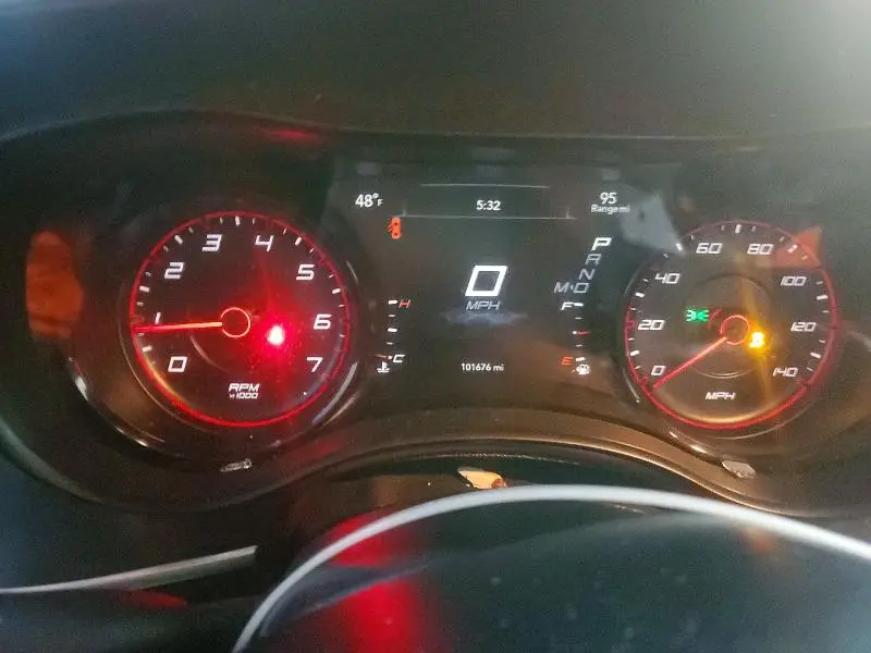 2021 DODGE CHARGER SXT  