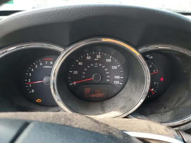 2011 KIA SORENTO BASE  