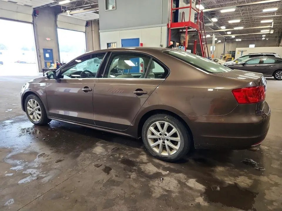 2014 VOLKSWAGEN JETTA SE  