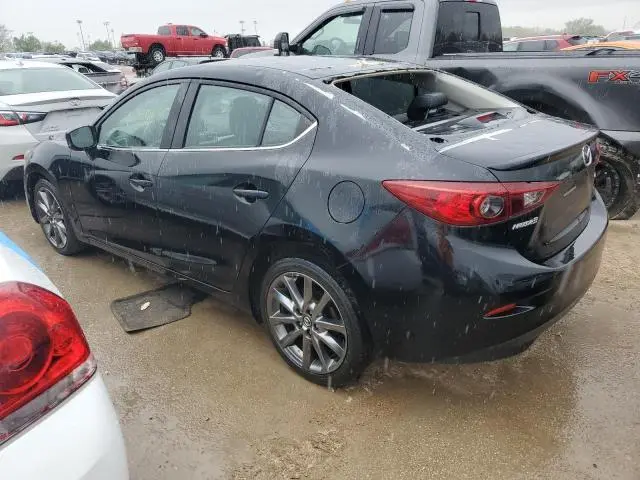 2018 MAZDA 3 TOURING  