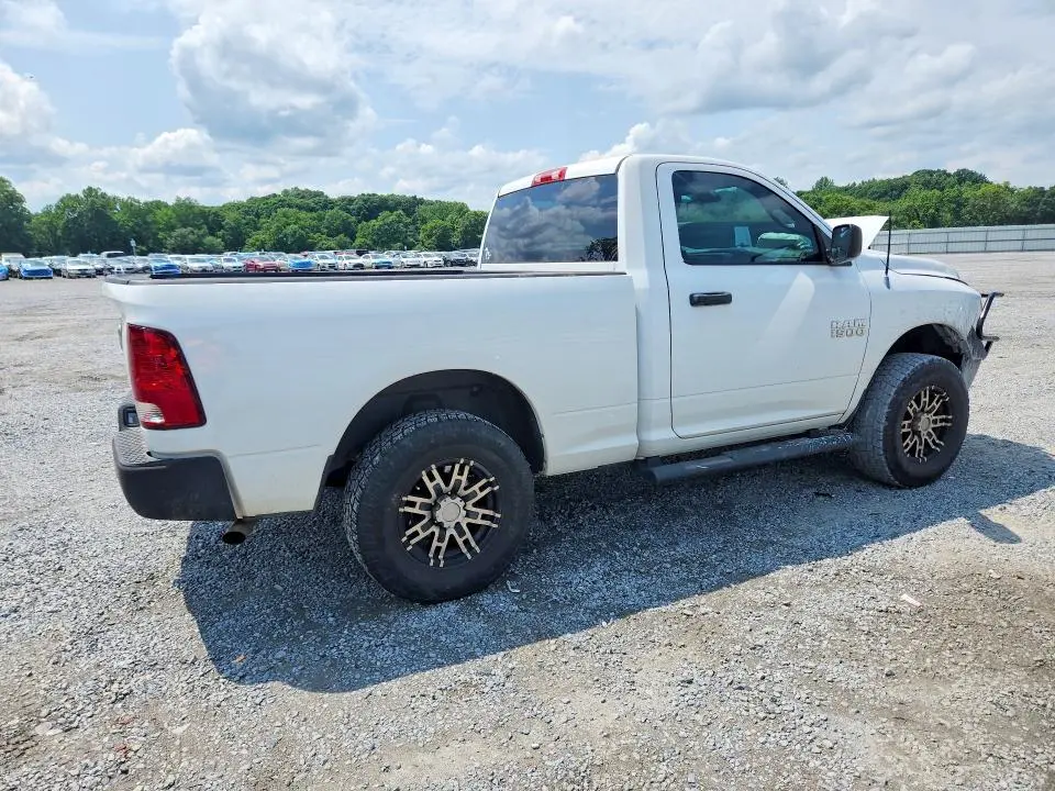 2013 RAM 1500 ST  