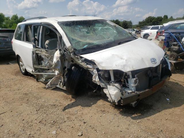 2011 TOYOTA SIENNA LE