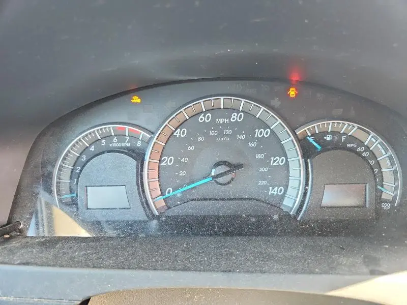 2013 TOYOTA CAMRY SE  