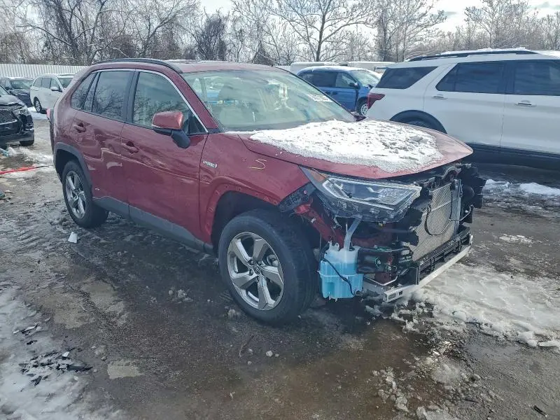 2021 TOYOTA RAV4 XLE PREMIUM  