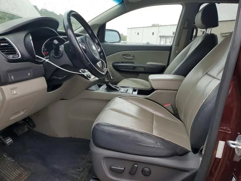 2017 KIA SEDONA LX  