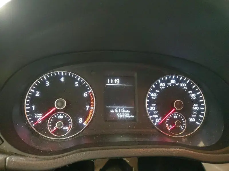 2014 VOLKSWAGEN PASSAT   