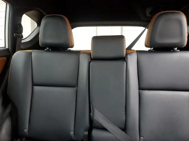 2018 TOYOTA RAV4 SE  