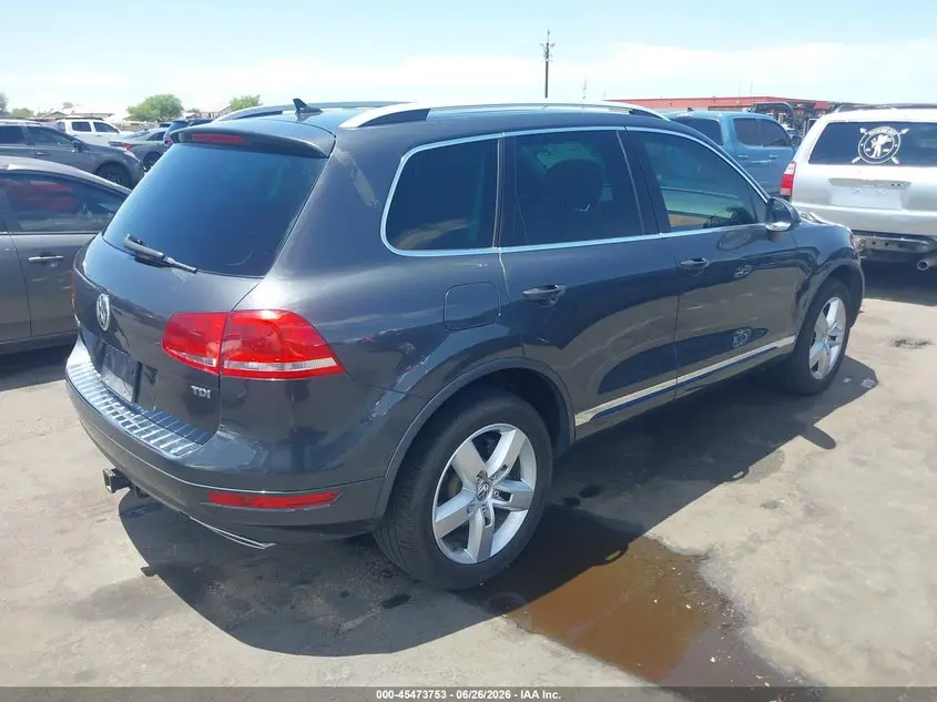 2011 VOLKSWAGEN TOUAREG TDI LUX