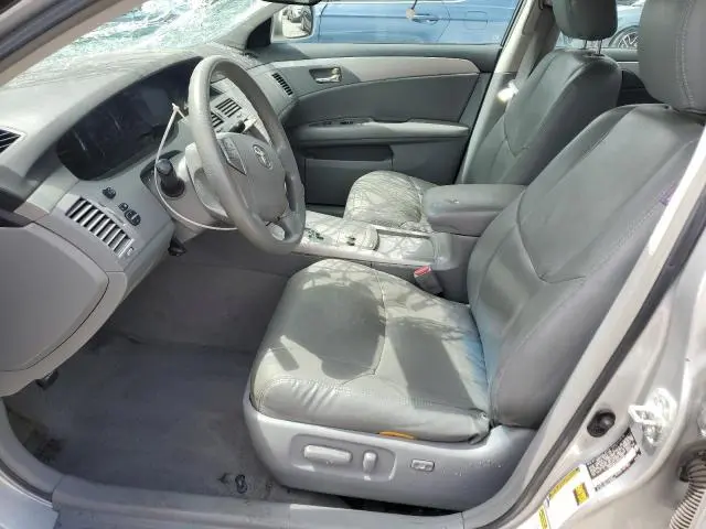 2010 TOYOTA AVALON XL  