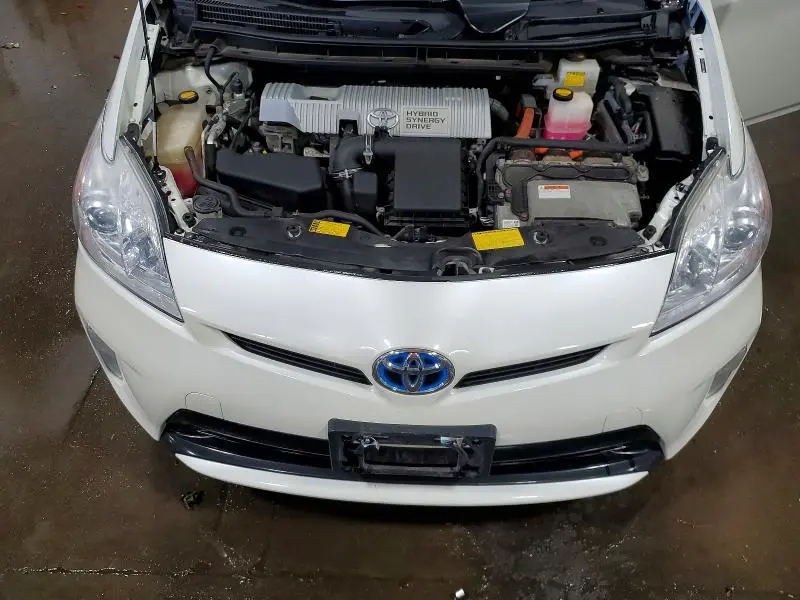 2012 TOYOTA PRIUS THREE  