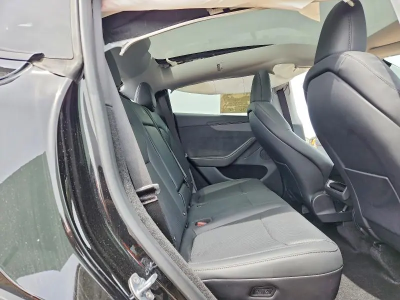 2026 TESLA MODEL Y   