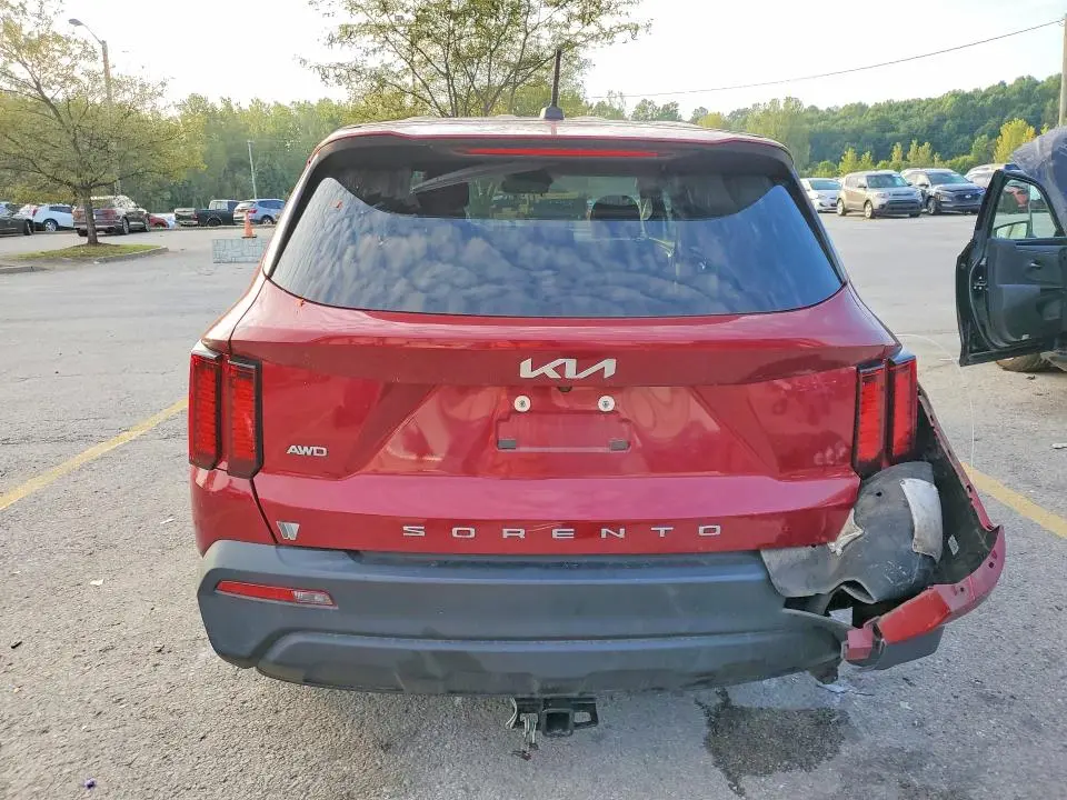 2022 KIA SORENTO LX  
