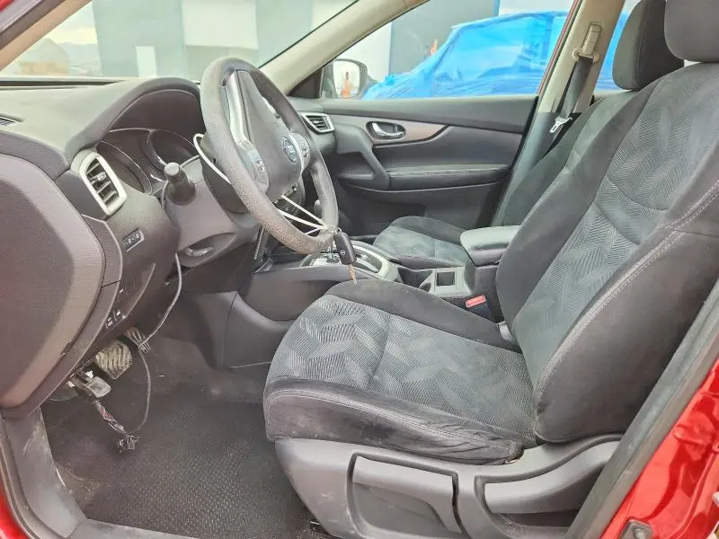 2015 NISSAN ROGUE S  