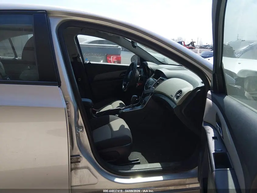 2016 CHEVROLET CRUZE LIMITED LS AUTO