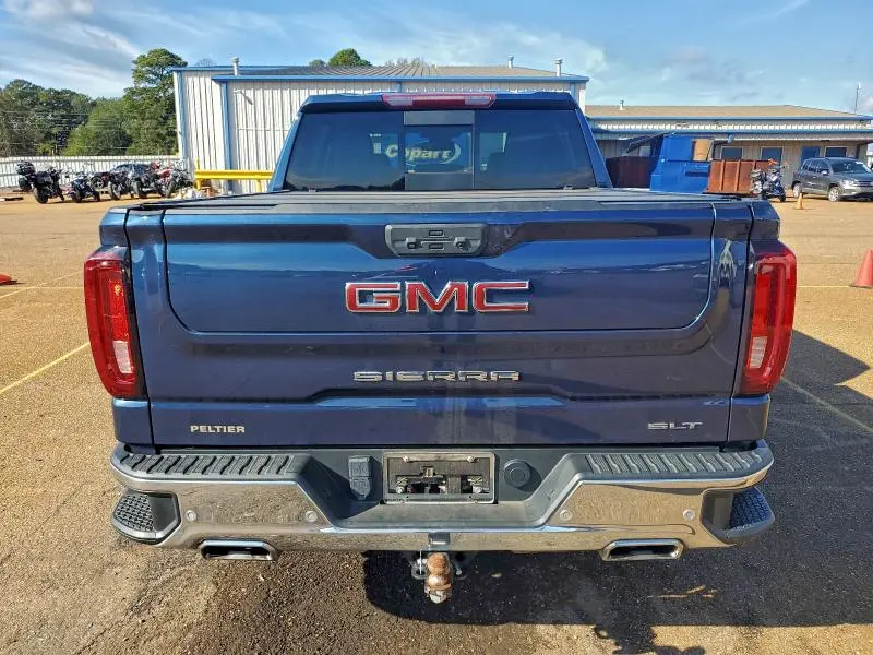 2022 GMC SIERRA K1500 SLT  