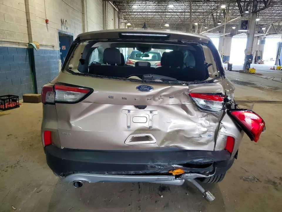 2020 FORD ESCAPE SE  