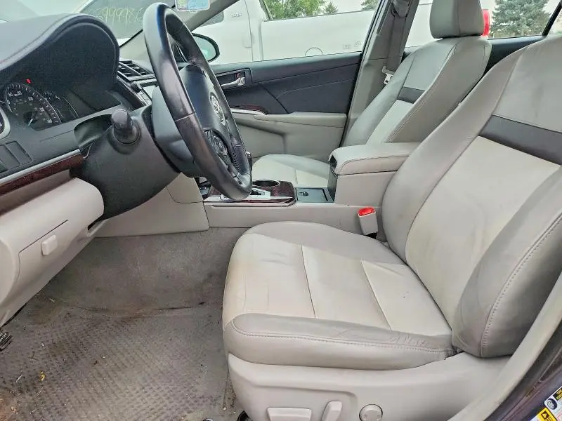 2014 TOYOTA CAMRY XLE V6  