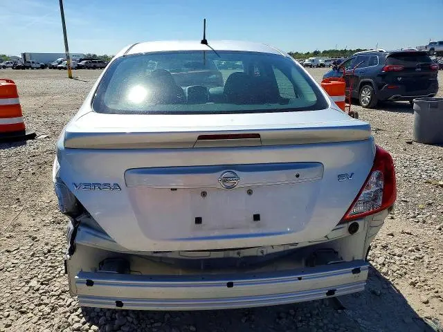 2019 NISSAN VERSA SV  