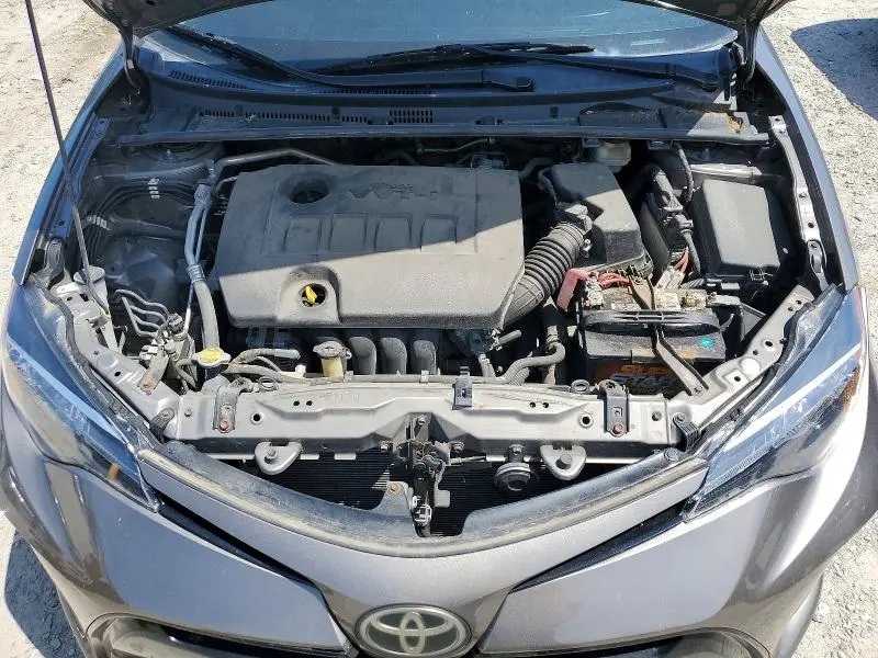 2017 TOYOTA COROLLA SE  