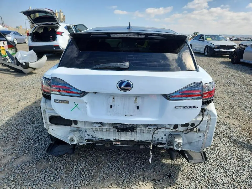 2015 LEXUS CT 200  