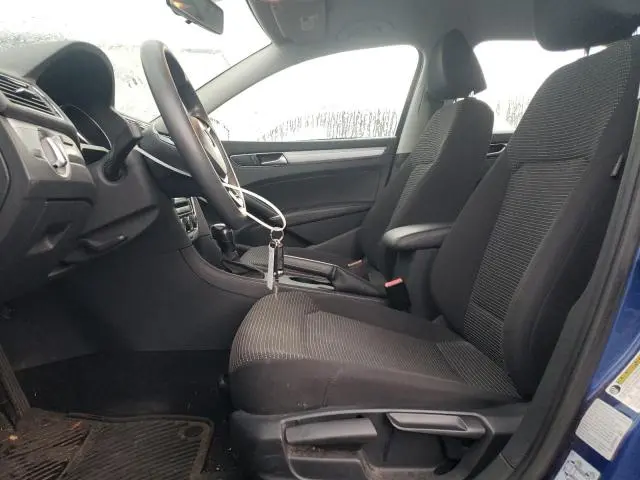 2016 VOLKSWAGEN PASSAT S  