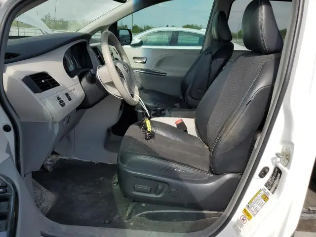 2013 TOYOTA SIENNA SPORT  