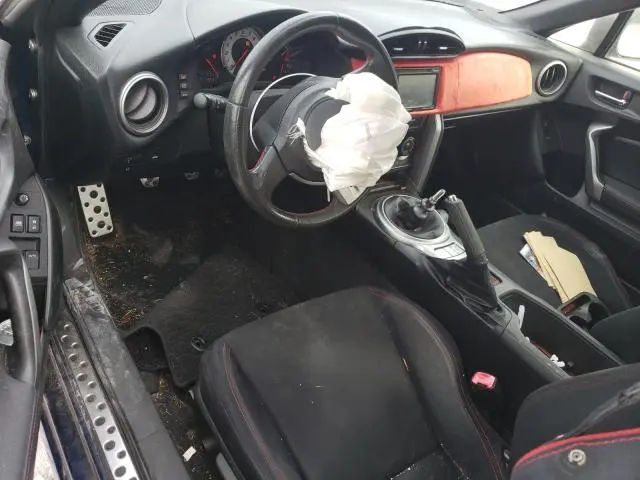 2013 TOYOTA SCION FR-S   