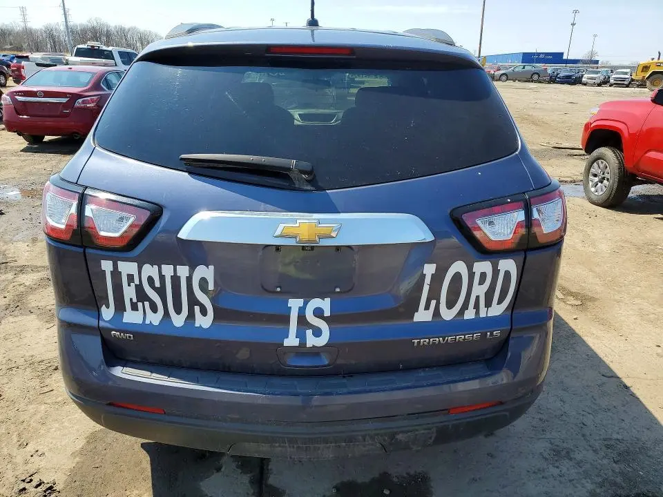 2014 CHEVROLET TRAVERSE LS  
