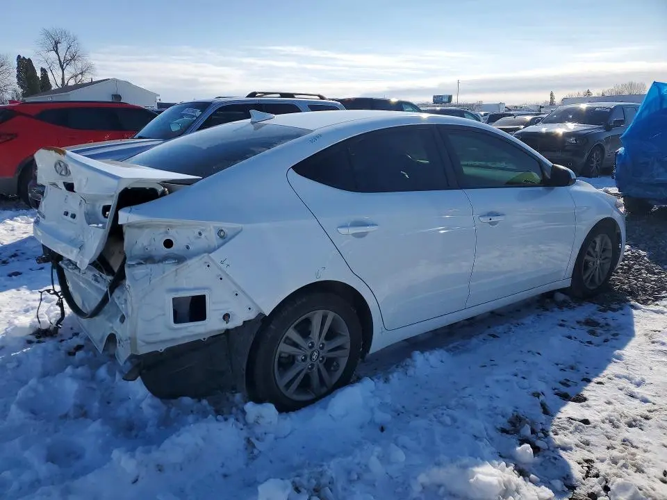 2018 HYUNDAI ELANTRA SEL  